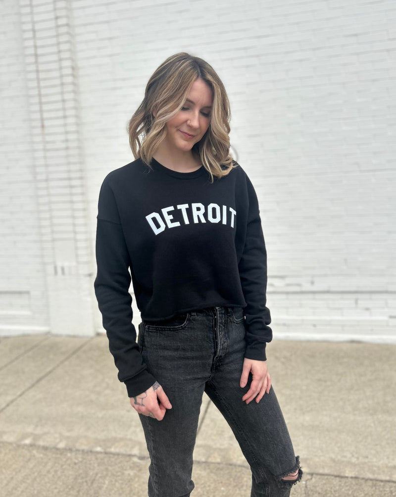 Ink Detroit Women's Cropped Fleece Crewneck Sweatshirt - Black