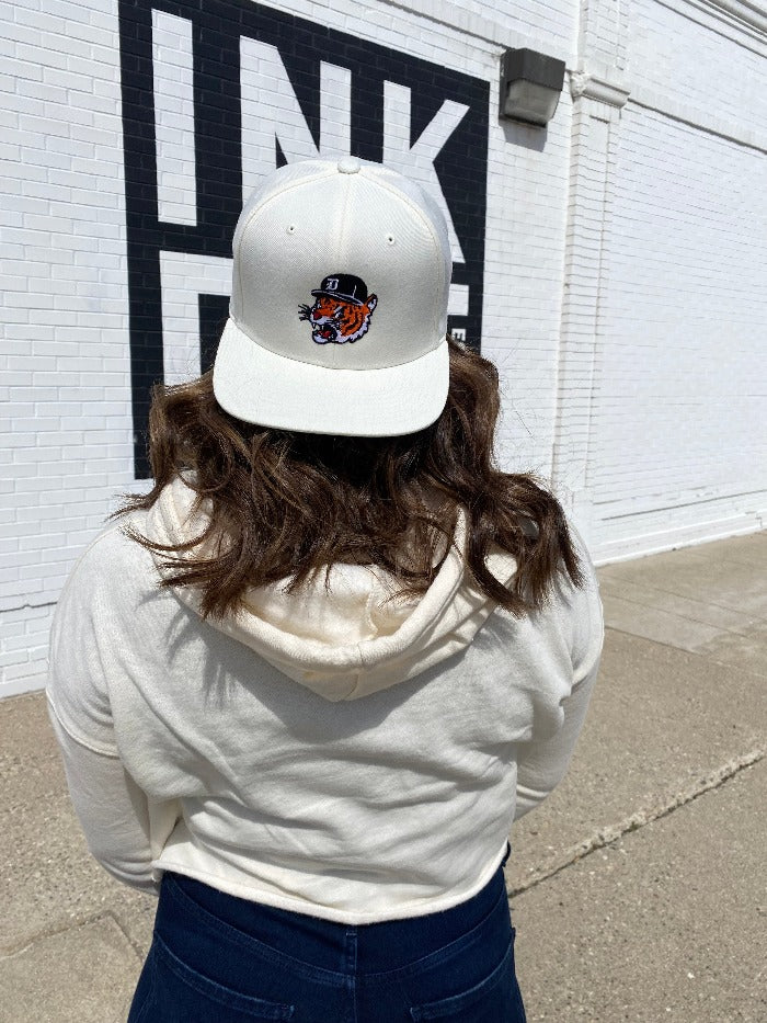 Motor City Kitty Snapback in natural